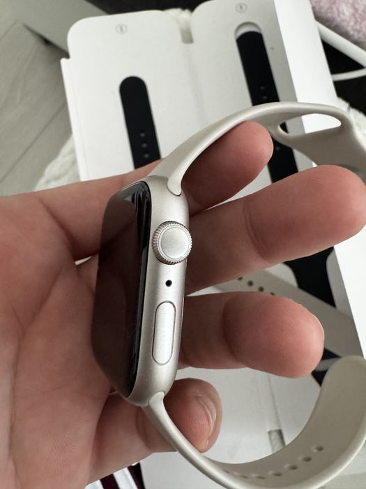 Apple Watch 8 45MM ca nou 100% baterie plus factura !