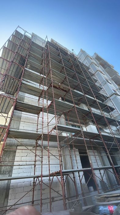 Închiriez schelă metalică