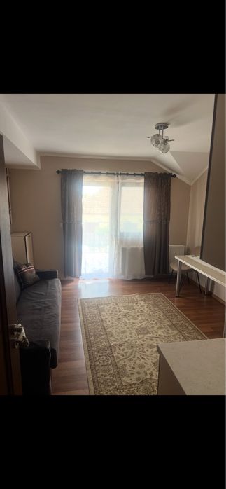 Proprietar inchiez apartament