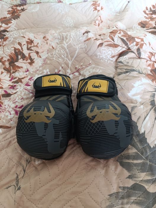 Перчатки для MMA