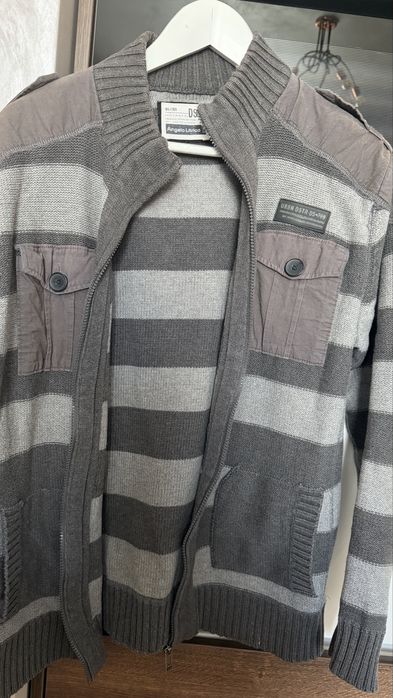 Мъжка жилетка Angelo Litrico, модел URBN DSTR DS-789