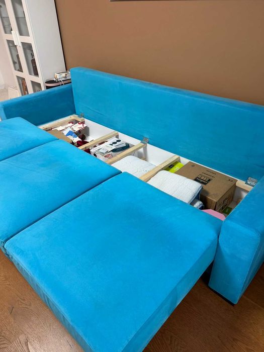 Продавам поръчков диван – отлично състояние