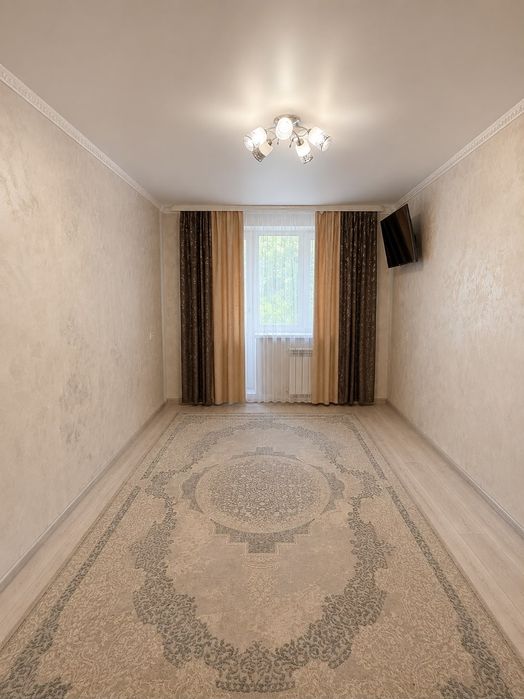 Продаётся 2 комн в центре, Диана
