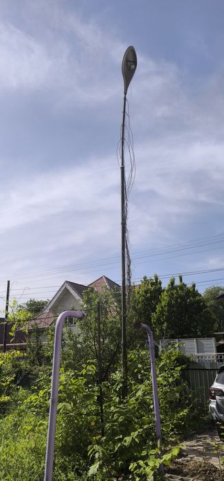 Фонарный столб, фонарь отдам бесплатно