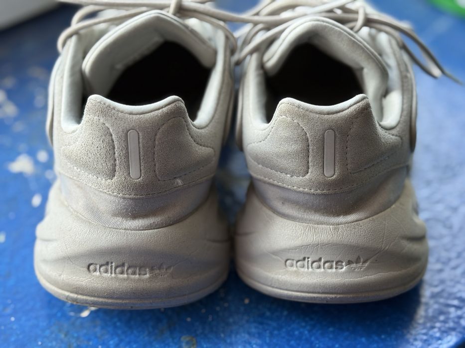 Продам кроссовки Adidas Original OZELIA