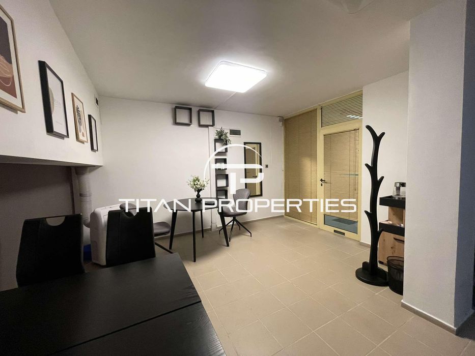 Дава се под наем Офис в Варна, Център - 25 кв.м за 307 € - Снимка #6