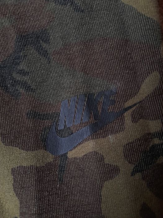 Nike tech мъжко долнище L размер.