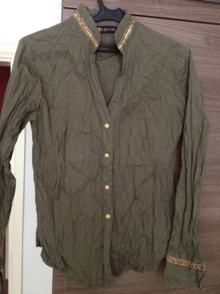 Дънки 2 бр. и риза подарък