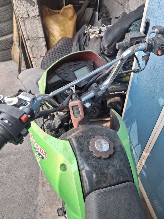 Мотоцикл LIFAN 200