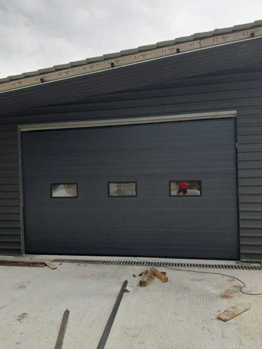 Usi de garaj sectionale