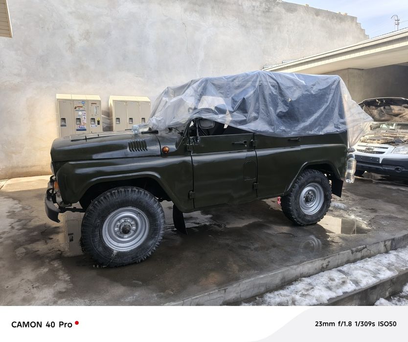 Uaz sotiladi surochniga