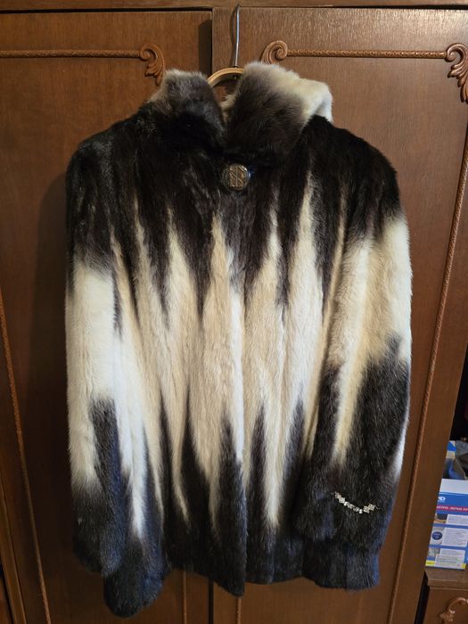 Продам норковую шубу