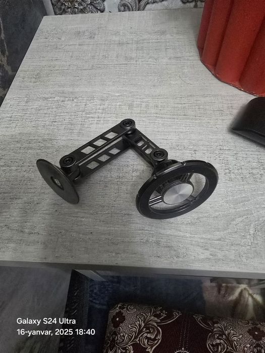 Moshenaga telfon ushlab turgich sotiladi