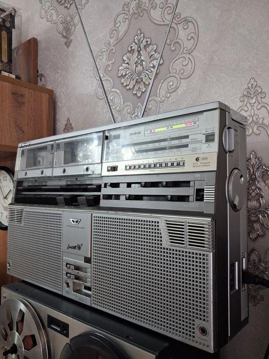 Кассетная магнитола Sharp GF-808