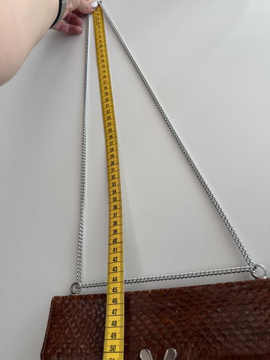 Geanta din piele de şarpe