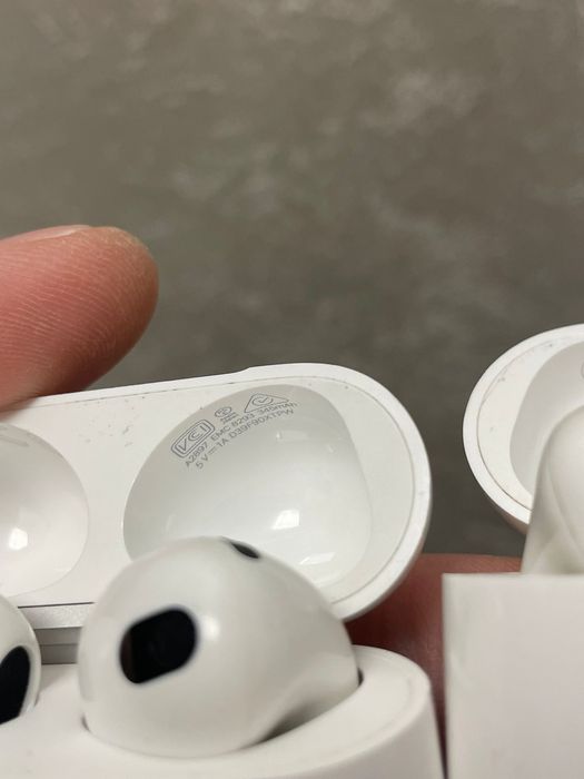 • AirPods • Gen 3 • PRO 1 •