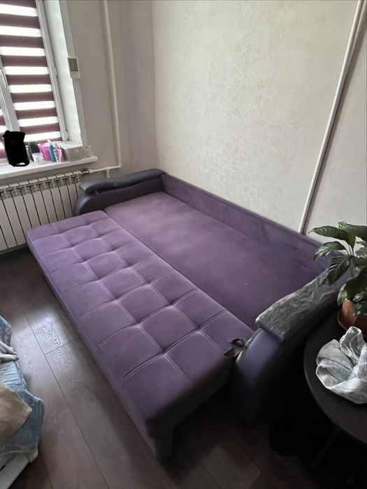 Срочно продаю диван