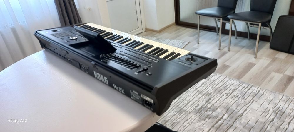 Vând korg pa 5x internațional de 61.adusa azi din Germania ofer husa și set 2026. Nu schimb cu nimic