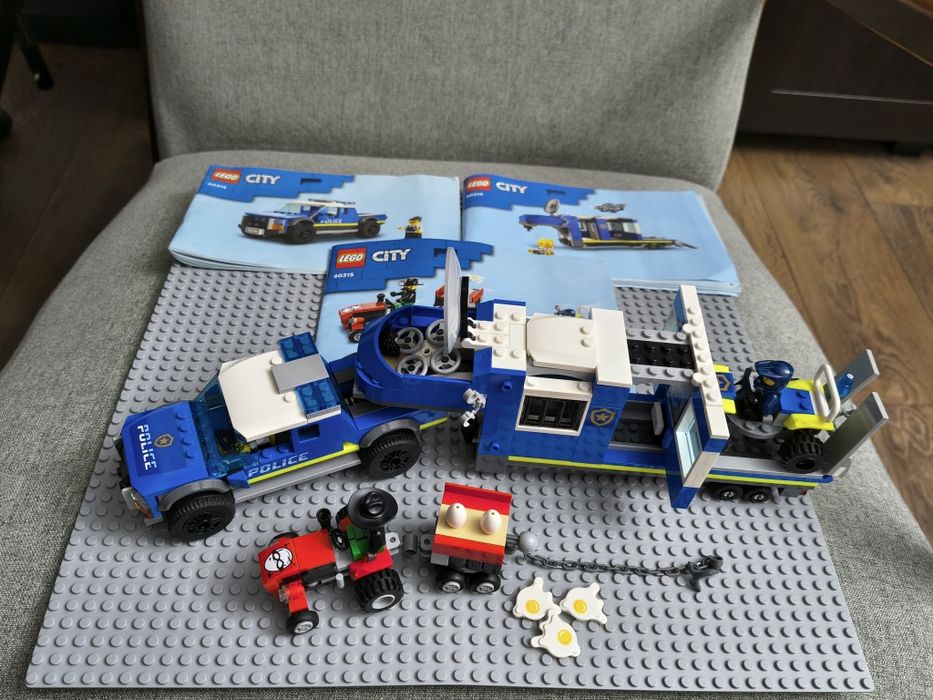 LEGO  Masina Centru de comanda mobil al politiei 60315, 436 p  6+