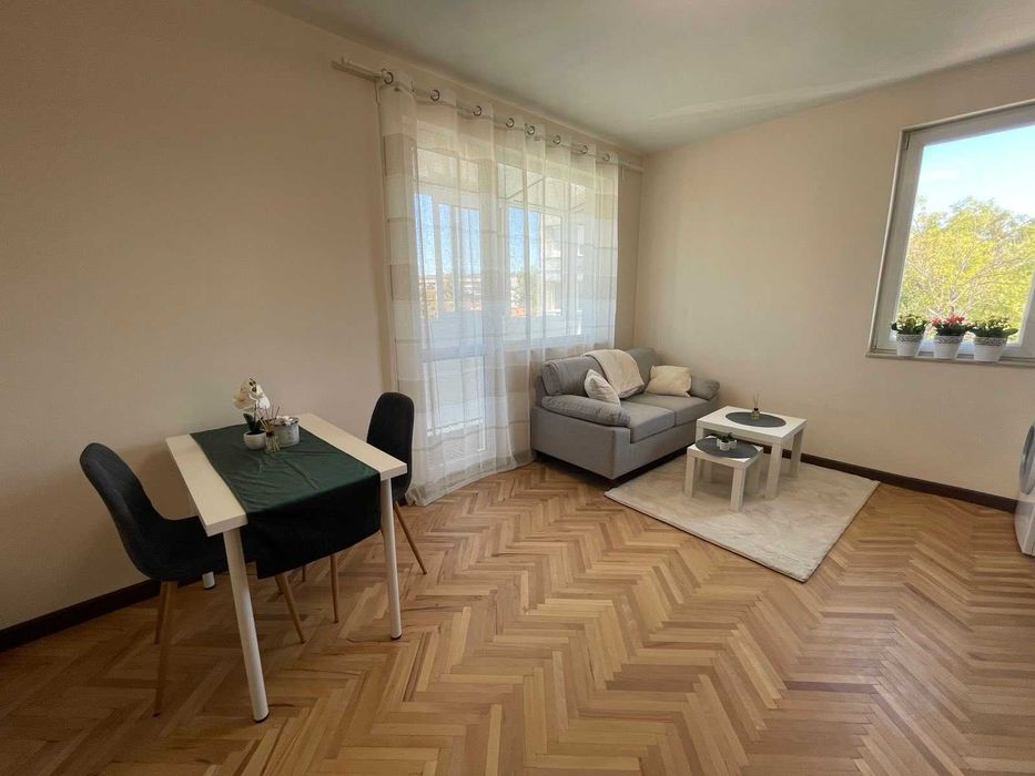 Продава се Тристаен апартамент в Пловдив, Кючук Париж - 65 кв.м за 1924 €/кв.м - Снимка #1