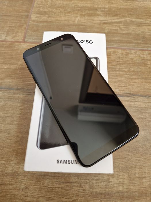Телефон Samsung  Galaxy