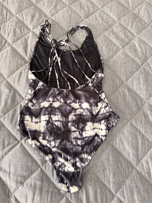 Costum baie intreg size 36