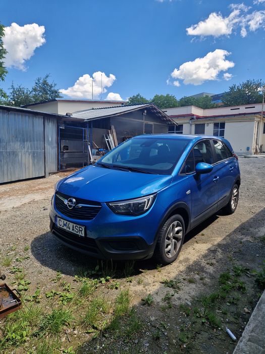 Vând Opel Crossland