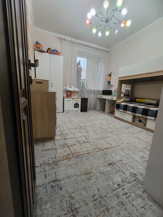 Продам 3-комнатную квартиру