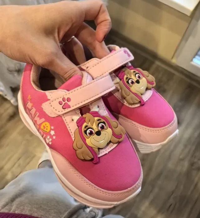 Маратонки за момиче 28