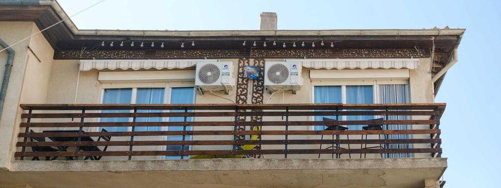 Самостоятелен етаж от къща за лятото