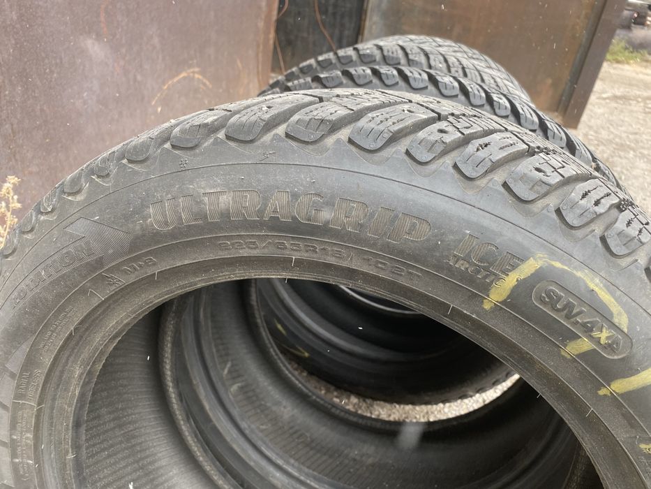Шины зимние Goodyear  235/55/18