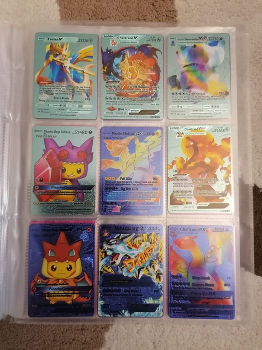 Vând mapa cu pokemon