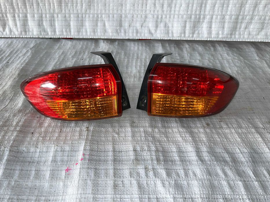 Задние фонари Subaru Tribeca B9 04-07 г.в. оригинал