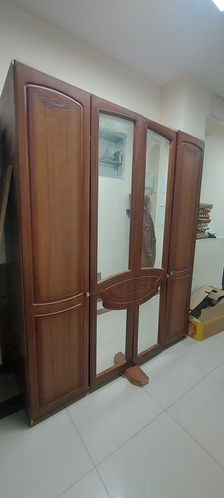 Продам спальный гарнитур