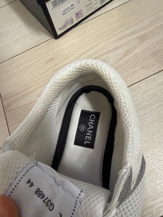 Vand chanel runners