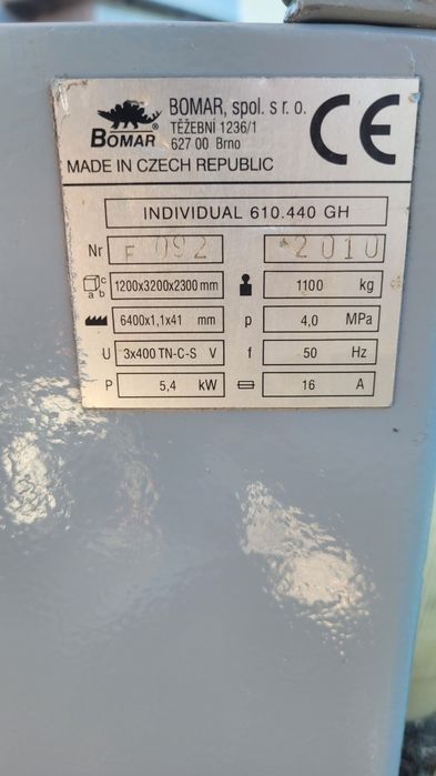 fierastrau banda taietor fier masina panglica taiat profile metalice