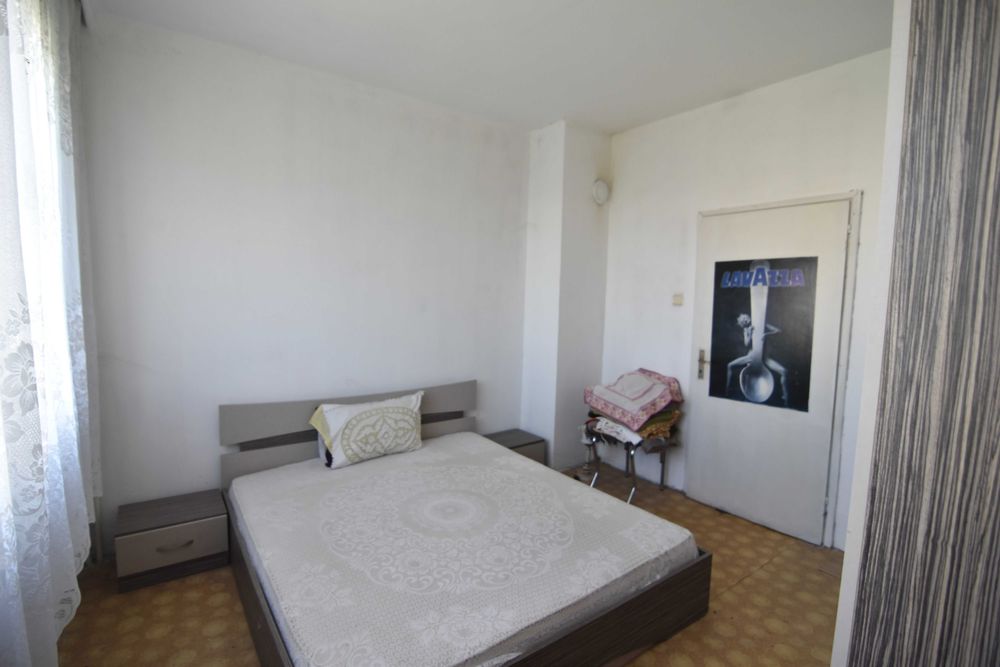 Продава се Тристаен апартамент в Пловдив, Каменица 2 - 68 кв.м за 1839 €/кв.м - Снимка #8