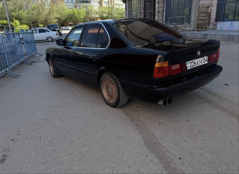 Продаем бмв е 34