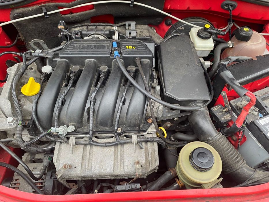 Vând Logan MCV  7 Locuri ,1.6 Benzina + GPL