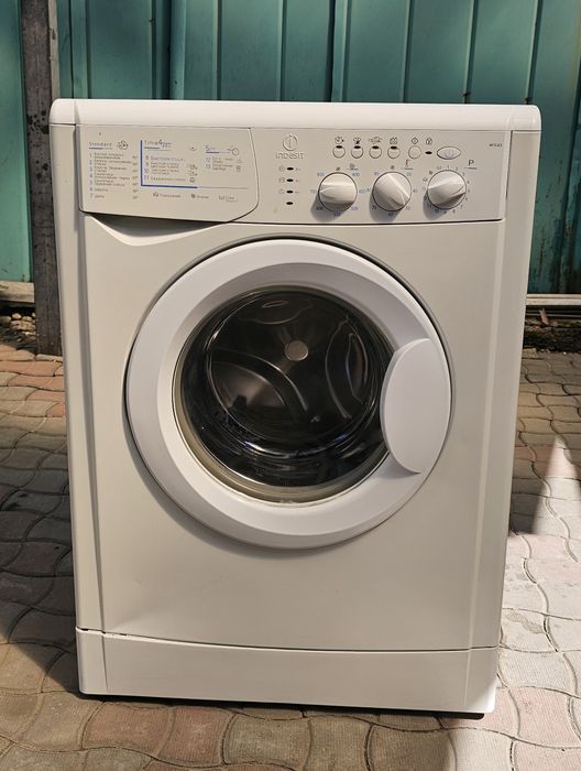 Стиральная машина Indesit