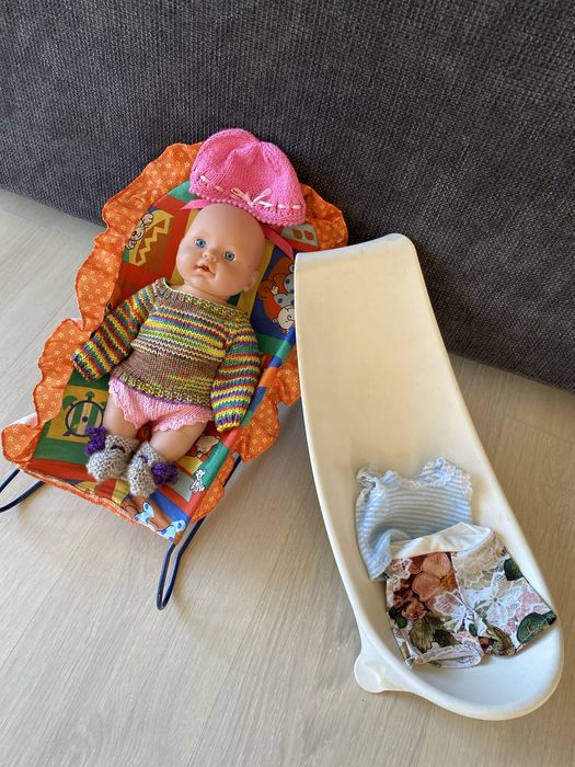 Vand påpuså cu scaun si suport baie.