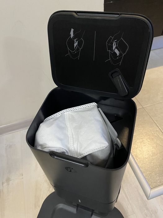 iRobot Roomba i5+ с гаранция