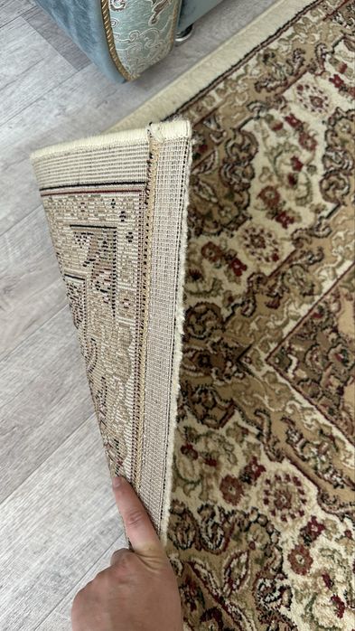 Продам ковер полушерсть