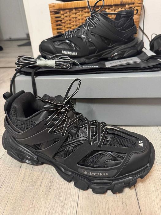 Balenciaga Track