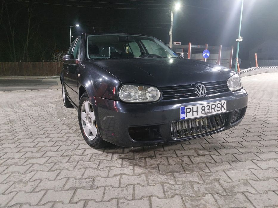 Vand golf 4 1.6 benzina
