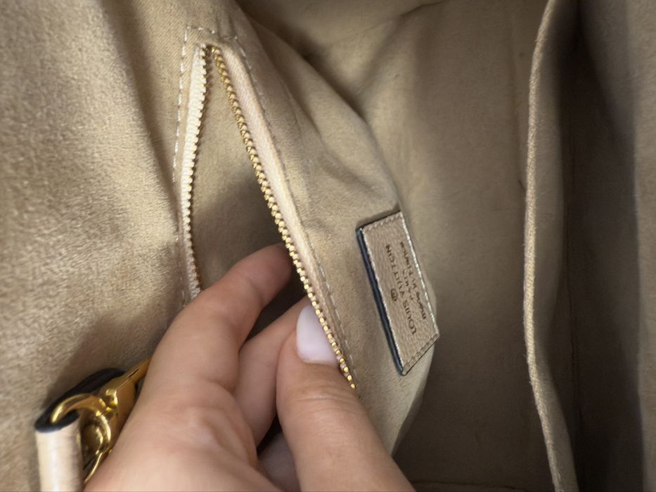 Geanta Louis Vuitton