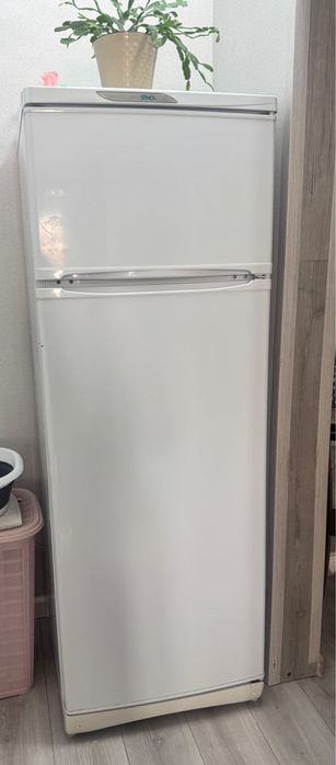 Срочно продам холодильник !