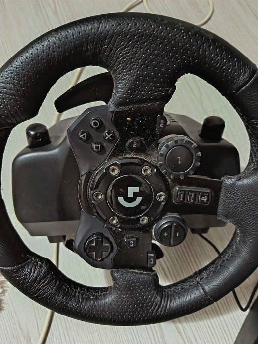 Vand URGENT! Volan logitech g923