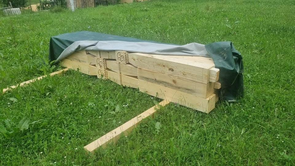 Casă /Cabana din lemn !