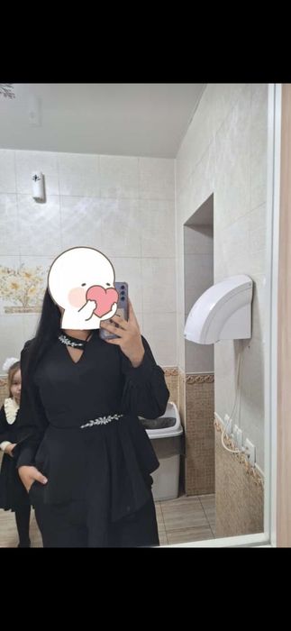 Двойка 1раз надевала на той,продам срочное